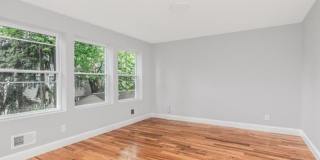 282 W Runyon Street Gallery 11
