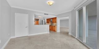 2777 Paradise Road Gallery 10