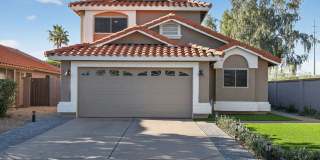 Spacious 4BR House in Scottsdale Gallery 1