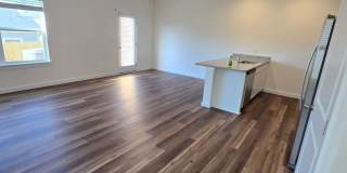 4Bedroom 2.5Bathroom Townhouse! Gallery 1