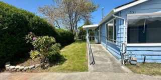 Fresh & Spacious 4 Bed / 2 Bath Home on Oversized Lot – McKinleyville - $2650 Gallery 3