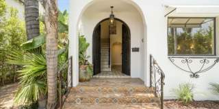 209 N Doheny Dr Gallery 4