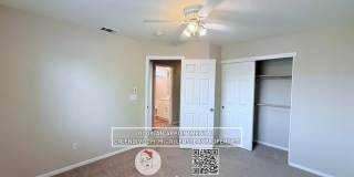 Beautiful 3 bedroom home nestled in cozy Brentwood neighborhood! Gallery 26