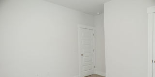 4-Bedroom Home - Community Pool Gallery 24