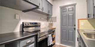 634 15 Avenue S Gallery 13