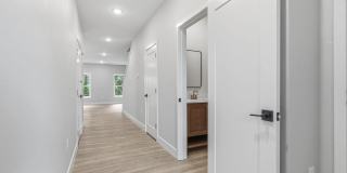 2175 W Parkview Avenue Gallery 7