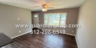 Blaine House on Large Corner Lot, Updated Kitchen & Baths, Family Room, Private Deck Area Gallery 3