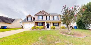 Spacious Updated 4 Bedroom in Established Community! Gallery 1