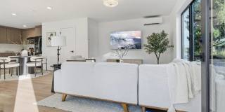 Modern Living in the Heart of Lake Oswego!! Stunning New 3BR 2.5BA Modern Living in the Heart of Lake Oswego!! Stunning New 3BR 2.5BA Gallery 14