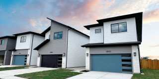 Logan Square Gallery 1