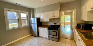 4139 N Western Gallery 10
