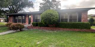 Charming 3 Bedroom near Lake Waco Gallery 3