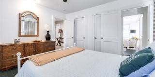 1317 E 38th Street Gallery 21