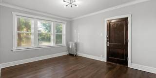 2520 W Belle Plaine Ave Gallery 5