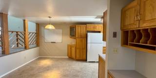 4 Bedroom Home in Villa Loma-Available NOW Gallery 21