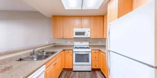 Laurel Canyon Apartment Homes Gallery 59