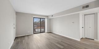 1543 S Ardmore Avenue Gallery 8