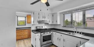 Newly Updated 3BR Home with Off-Street Parking - Pet Friendly! Gallery 13