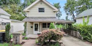 AVAILABLE NOW! Fully RENOVATED 2 bedroom in Bethel Park! Gallery 1
