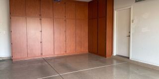 Attractive 3 bed, 2 bath home Gallery 26