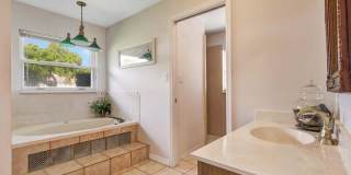 250 E Central Boulevard Gallery 9