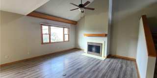 1020 W Cypress Street Gallery 8