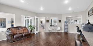 Spring River Luxury Apartment Homes Gallery 31