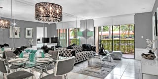 Fontainebleau Milton Gallery 42