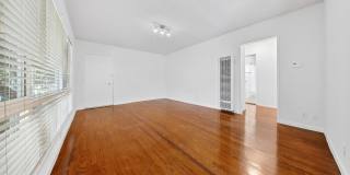 336 S Alexandria Ave Gallery 13