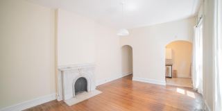 2124 SPRUCE Street Gallery 13