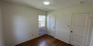3 bedroom Single Story Home in Belleview Heights Gallery 13