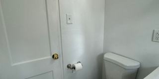Cozy & Updated Duplex – Close to UMKC, Rockhurst & More Gallery 13