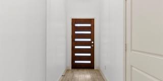 5105 Waterbury Court Gallery 4