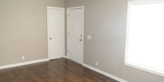 BEAUTIFUL HOME WITH 2 CAR GARAGE LOCATED IN QUIET NEIGHBORHOOD! Gallery 5