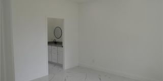 2611 Carol Place Gallery 8