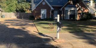 4834 STURBRIDGE Ln Gallery 1