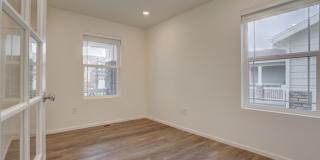 Available for move-in on 05/15/26- 3bed/2.5bath in Aurora! Gallery 11