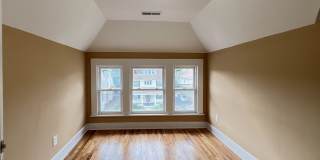 63 Eaton Street unit: 3 Gallery 11