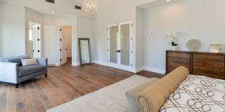 NEW 5 bedroom 4.5 Bath with Pool Gallery 30
