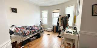 No Fee, Fantastic Apt for NEU students!  Laundry in Building.  Spacious, Sunny, Youtube Video attached Gallery 6