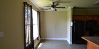 Charming New Orleans Style Townhouse in Gated Community on LSU bus route Gallery 23