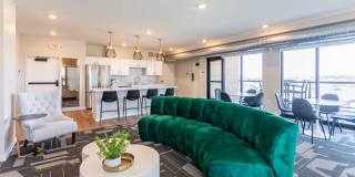 PowderHaus Apartments and Townhomes Gallery 880