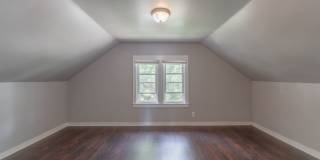 3 Bed Home in the Heart of Whitefish Bay Gallery 17