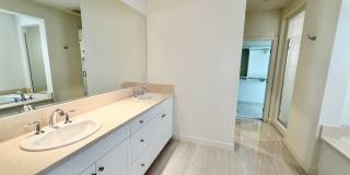 Gorgeous 4 bed 3 bath in the desired Portola Springs Gallery 24
