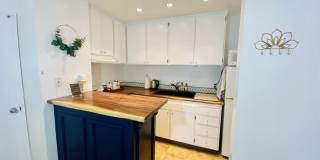 1621 Hotel Circle S Gallery 2