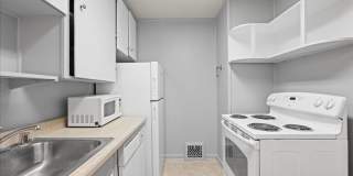 1405/1407 Marshall Ave. Gallery 7