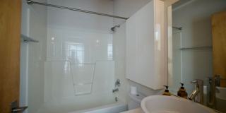 Light-Filled Contemporary Townhome Near Downtown Seattle! Gallery 10