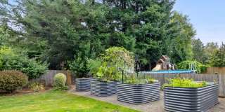 Desirable Oregon City / Luxury Home, High End Amenities, Central Air, Central Vac, Tank-less Hot Water & More! Gallery 37