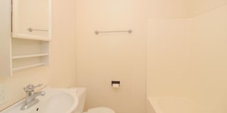 Charming home in the East Campus neighborhood Gallery 10