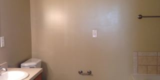 PORT WARWICK Gallery 13